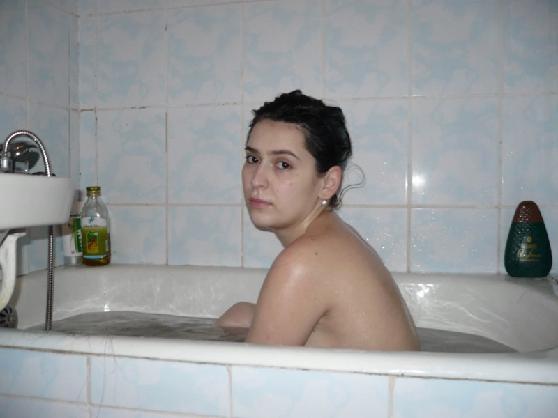 Армянская девушка голенькая в душе